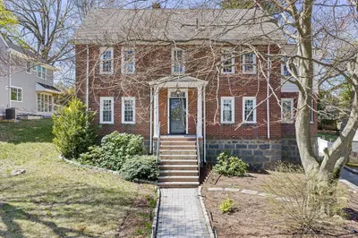247 Stratford Street 1
