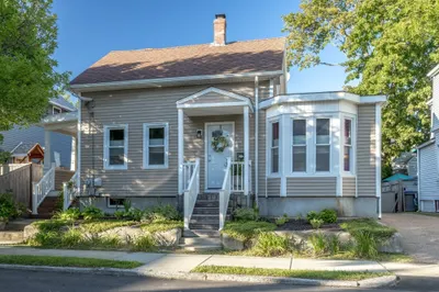 58 Russell Ave 1