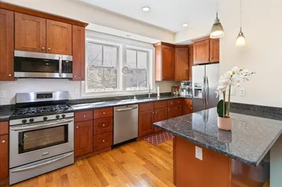 23 Spruce St #B 1