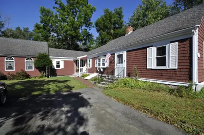 466 Summer St 1