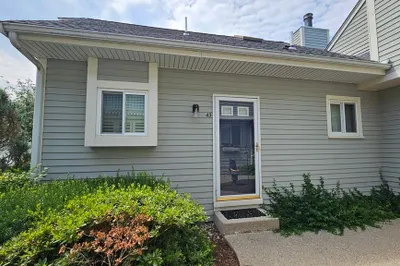 205 Lake St #43