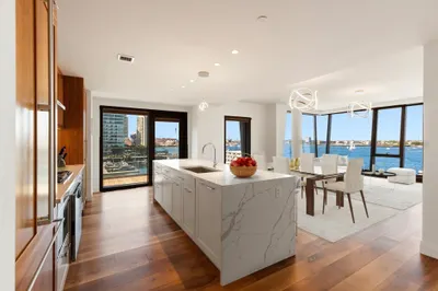 300 Pier 4 Blvd #5C 1