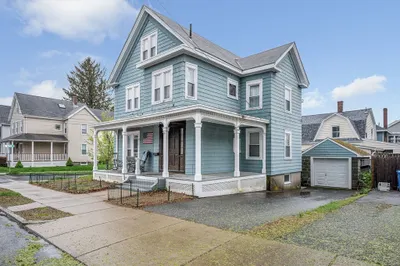 39 Pleasant St