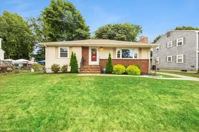 188 Magoun Ave