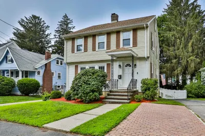 67 Howe St