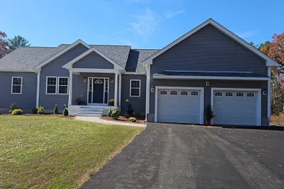 5 Bluebird Ln