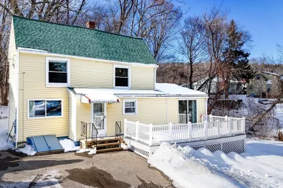 21 Prescott Ave