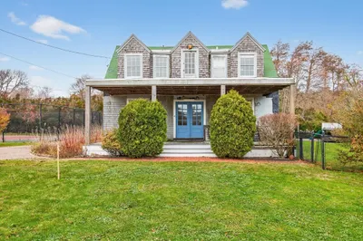 9 Hedge Lane 1