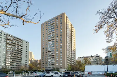 8 Whittier Place #4J 1