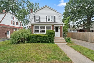 11 Fernwold St