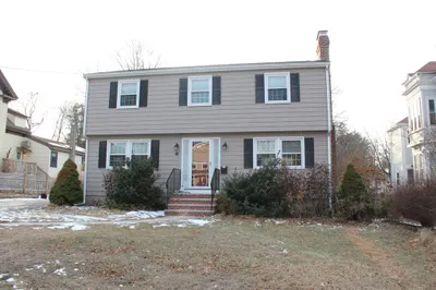 44 Maple St 1