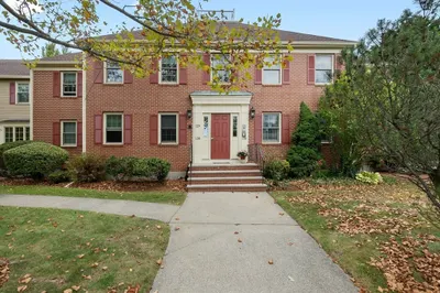 130 Village Post Road #130