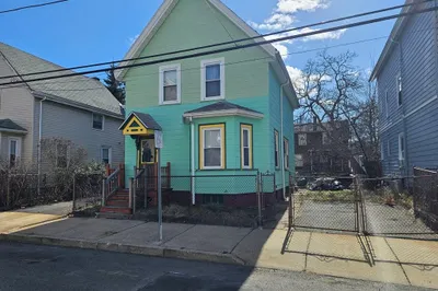 10 Williams Ave