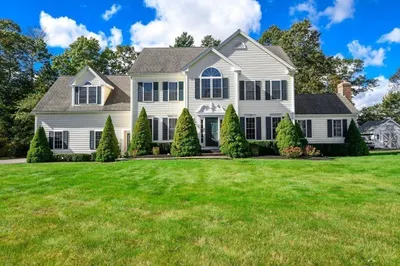 8 Griffin Way 1