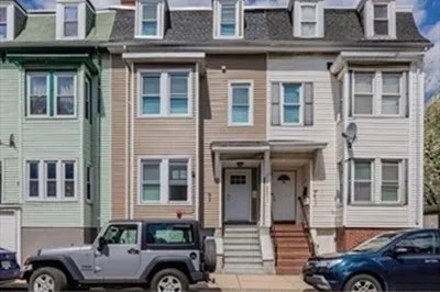 92 Lexington Street #2