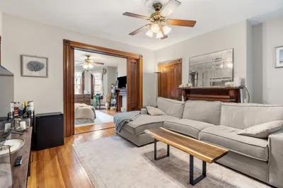 26 Cordis St #1