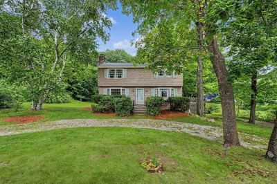 8 Sullivan Avenue 1