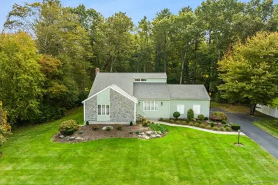75 Chace Rd 1