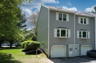 95 Tennis Plaza Rd #27