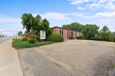 680 Warren Ave 1