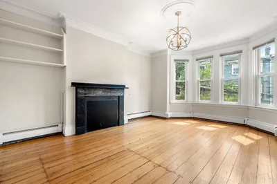 82 Webster St #2
