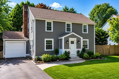 93 Manchester Rd 1