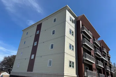 10 Franklin Ave #305 1