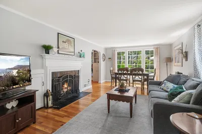 344 S Main St
