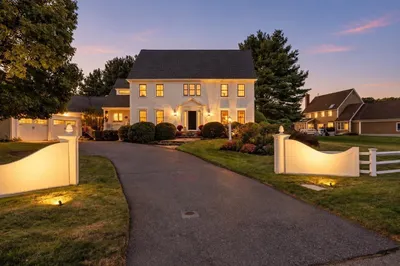 269 W Main St 1
