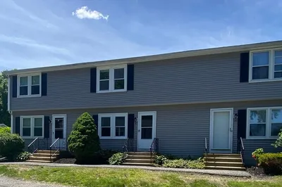 270 Sunderland Rd #11 1