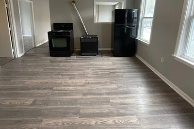 81 Merrifield St #3