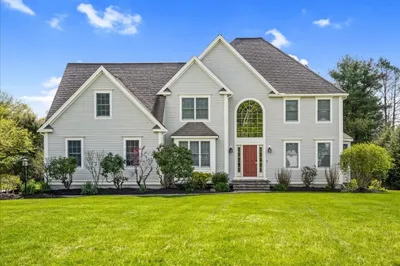 132 Pleasant St 1