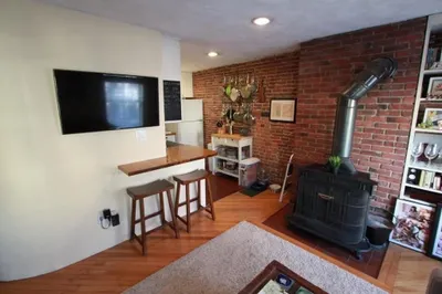 34-36 Bigelow St #3 1