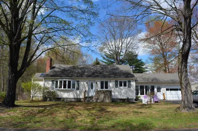 18 Highland Park Drive 1