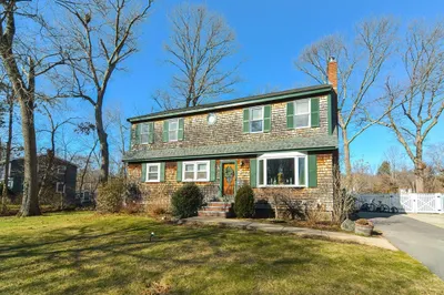1 Brookside Cir 1