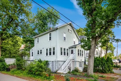 20 Wamesit Ave 1