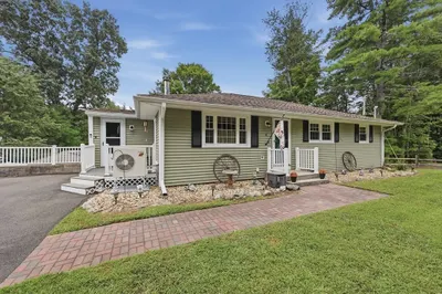 4 Olive Dr 1