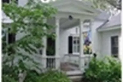 1031 Main St #1