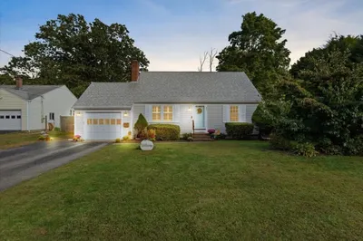 27 Carmel Cir 1