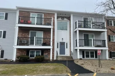 2 Chapel Hill Dr #11
