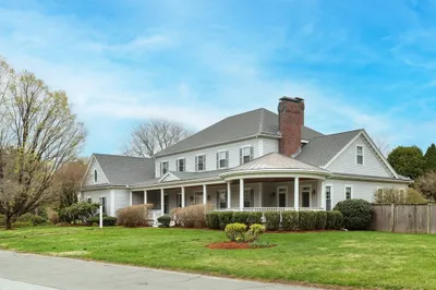 7 Burnham Rd