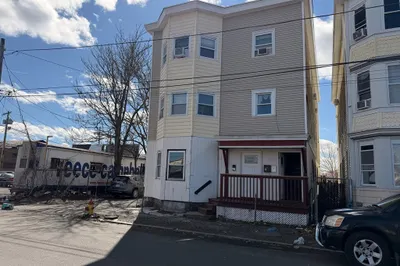 22-26 Chandler St 1