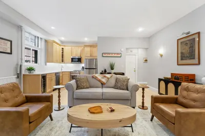 135 Marlborough St #2 1