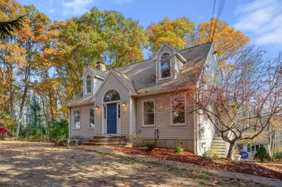 348 Prospect St 1