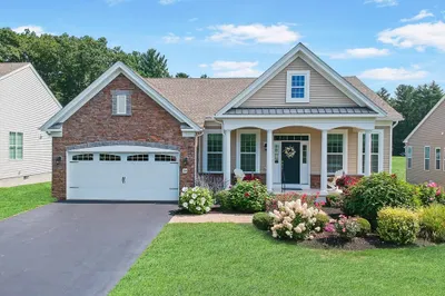 38 Pine Tree Drive #38