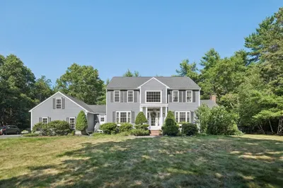 13 Sherwood Ln