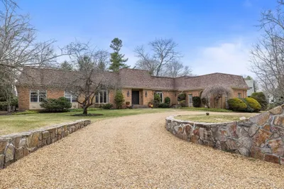 21 Wildewood Drive 1