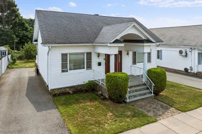260 Aquidneck St 1