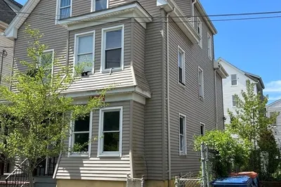 67 Howard St