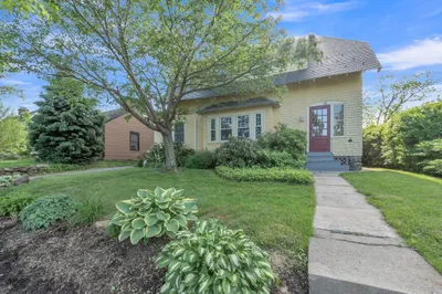 248 Burncoat St 1